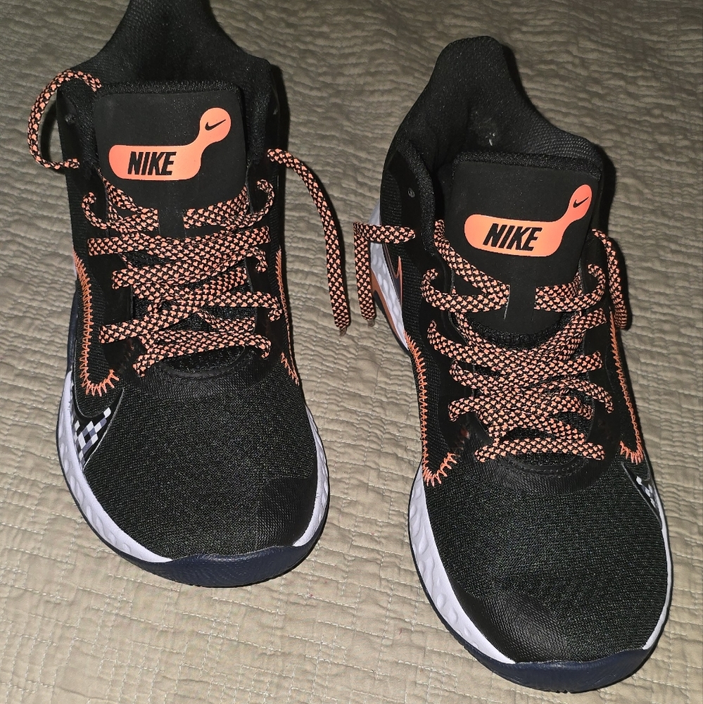 Nike never used shoes